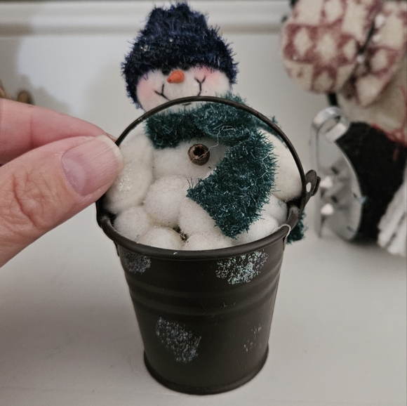 Snowmen Sitting Stuffed Set Holiday Winter Christmas Decoration - Picture 3 of 11